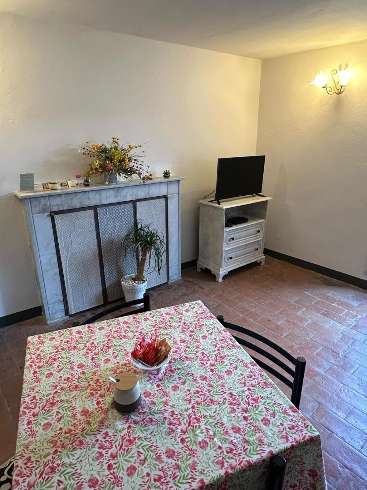 Hotel Casa Garibaldi à Pontremoli Extérieur photo